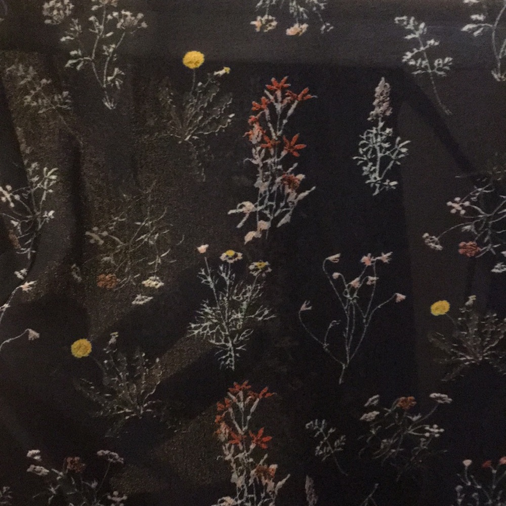 Flower pattern Blouse - Picture 4 of 4